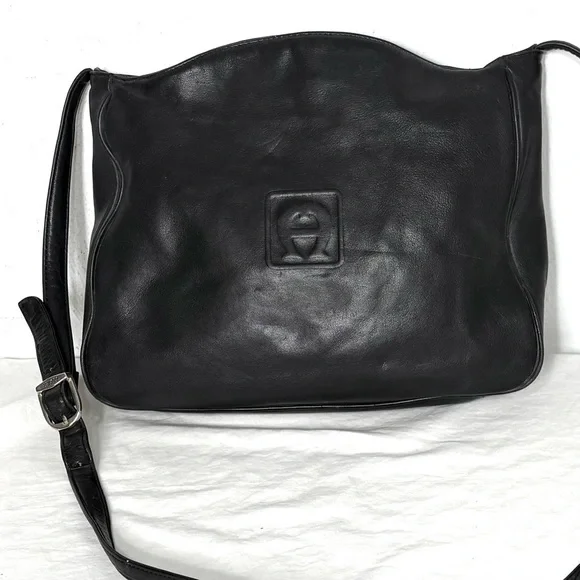 ETIENNE AIGNER Vintage Embossed Big Logo Minimalist Leather Crossbody Bag Purse - Picture 12 of 16